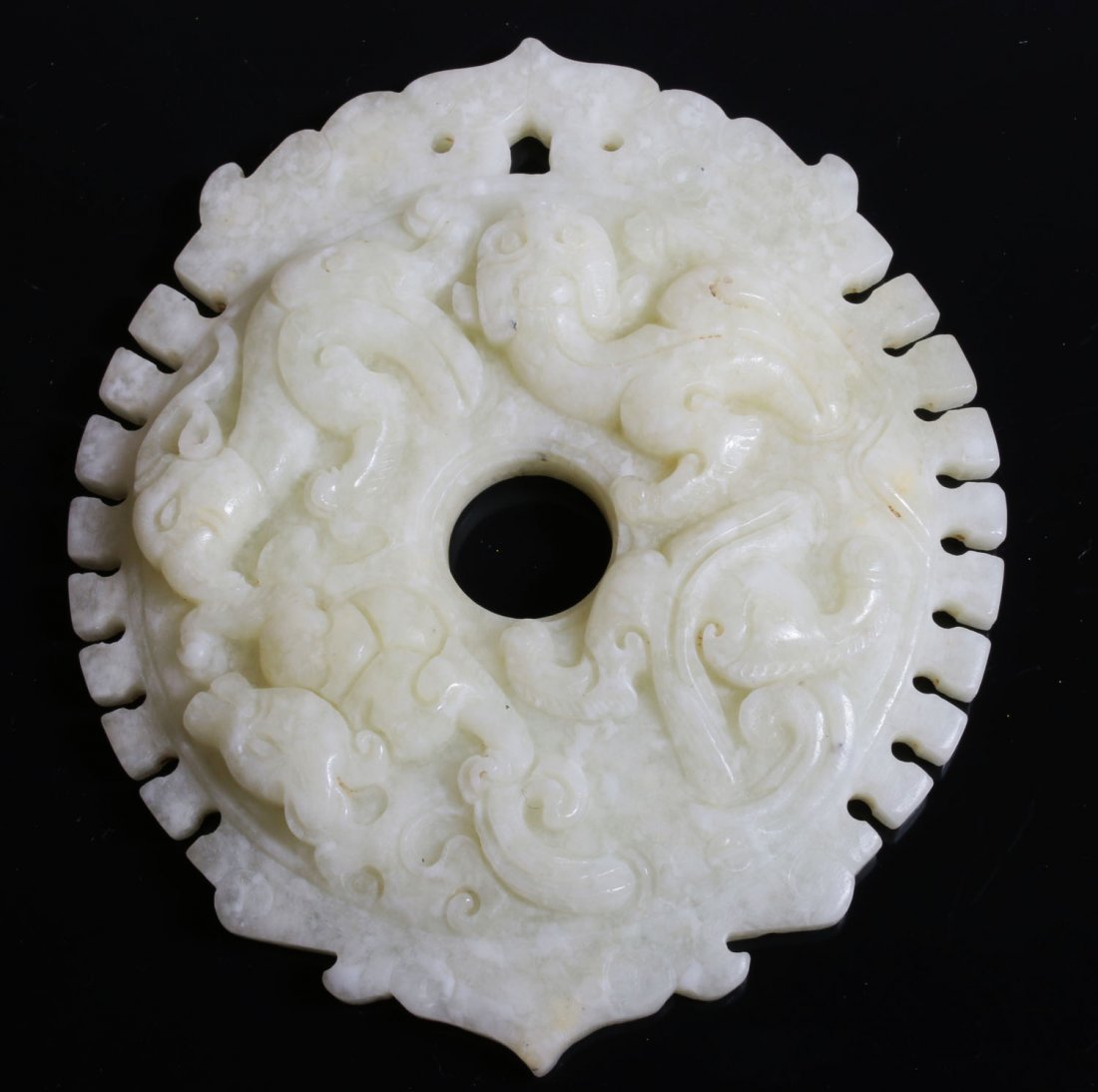 A huge white pendant amulet China Jade early 1900 (1 of 3)