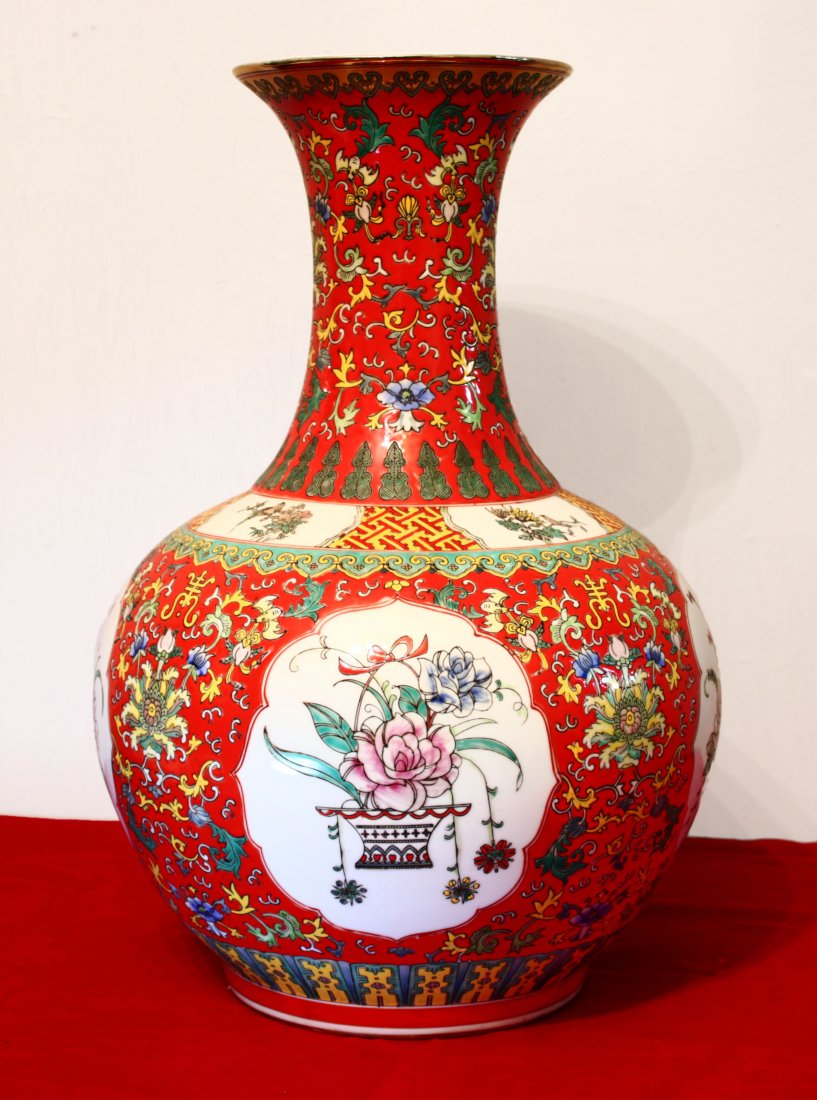 Chinese porcelain vase MinGuo period (1 of 5)