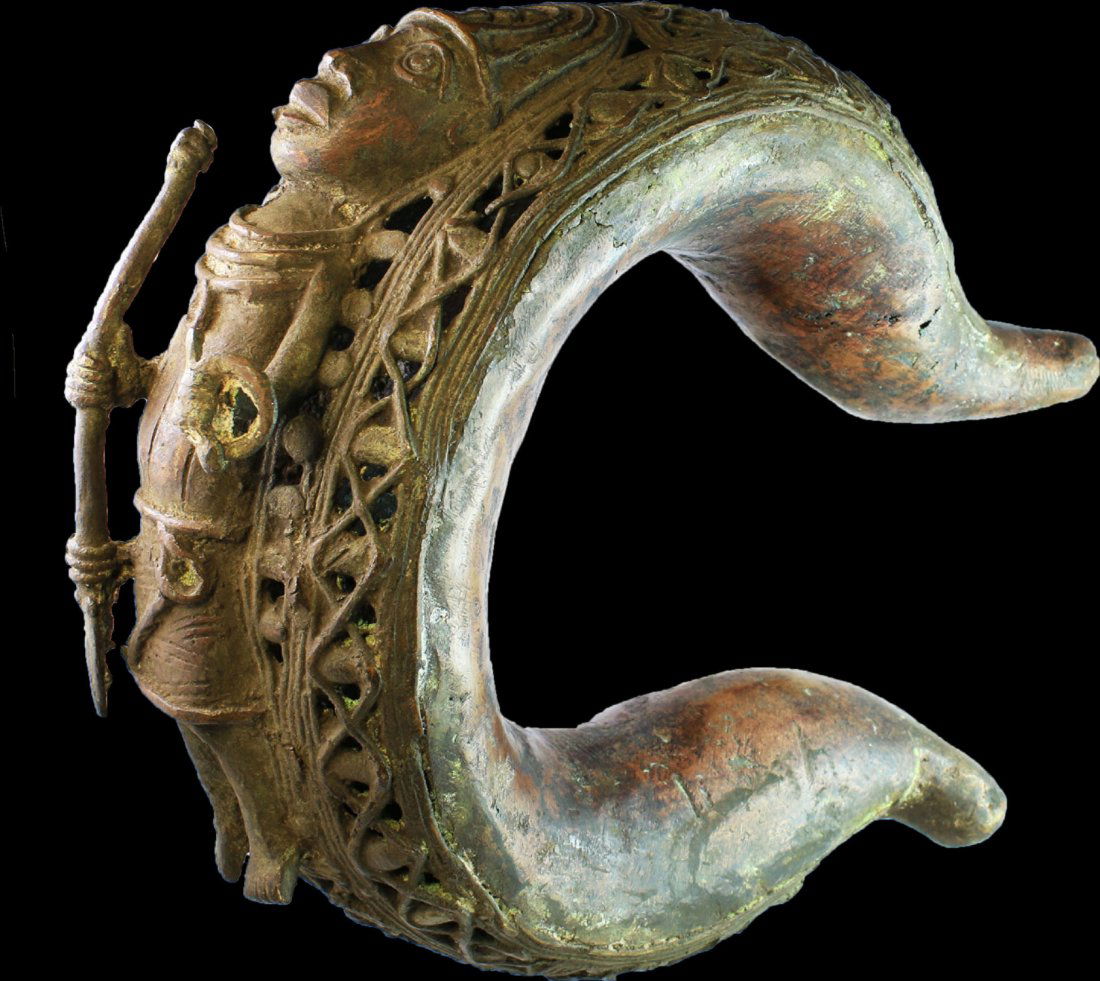 FINE HEAVY BAMUN TRIBE ARTIFACT 3.7 KG. CAMEROON (1 of 5)