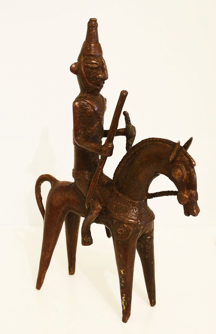 Ciad Bronze statue Warrior Sao 19th century. (1 of 5)