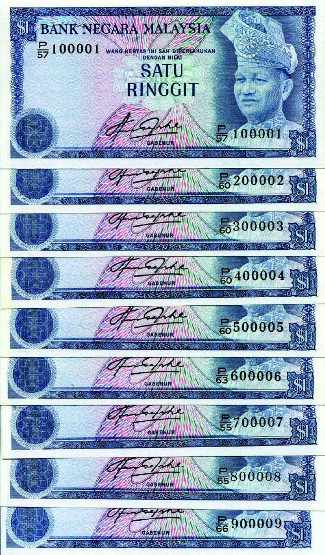 1 Ringgit 4th Series, AU - UNC (9pcs) light foxing (1 of 1)