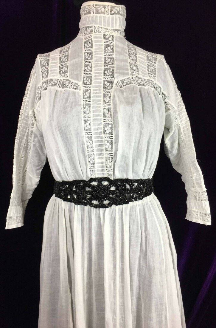 C 1905 - 10 Edwardian Cotton Fancy Lace Dress Humphrey: Bodice - Bust 34, Waist 25.Note - belt is not included. From the Estate of Emma and Helen Humphrey, see our other items.