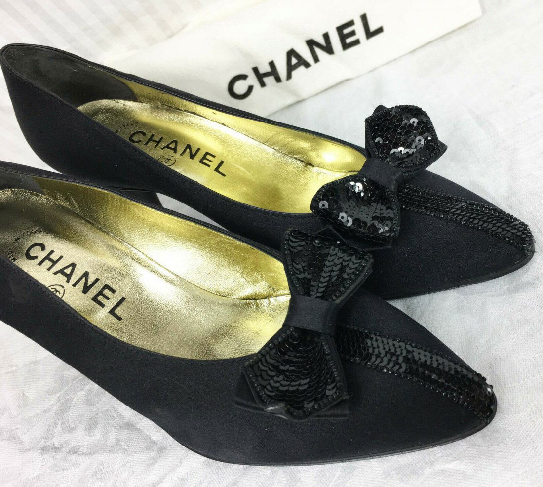 Chanel Black Satin Sequin Bow Black Tie Evening Pumps (1 of 6)