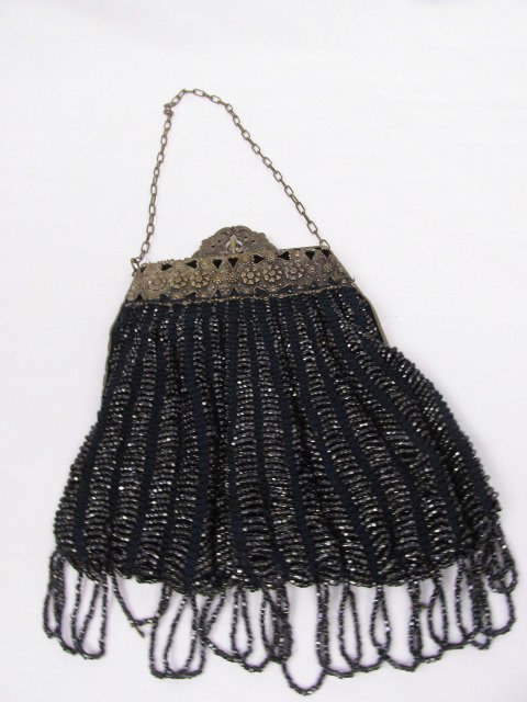 Edwardian Nouveau Beaded Bag: Measures 8 inches wide by 7 inches tall. Shipping for this lot is $7.00 USA, $35.00 International. We combine shipping on multiple lots. ZERO% BUYERS PREMIUM ON ALL LOTS!! Payment is due within 7 days