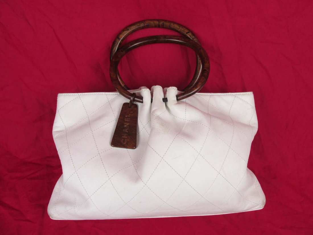 Chanel White Lambskin Top Handle Tote Quilted (1 of 8)