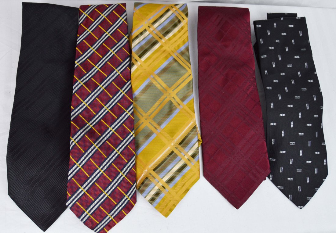 Lot of 5 Mens Ties Burberry Hermes (1 of 3)