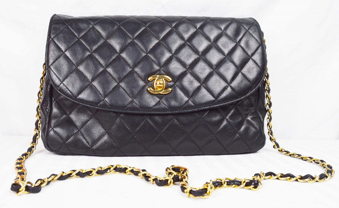 Vintage Chanel Large Crossbody Flap Bag 2.55 (1 of 8)