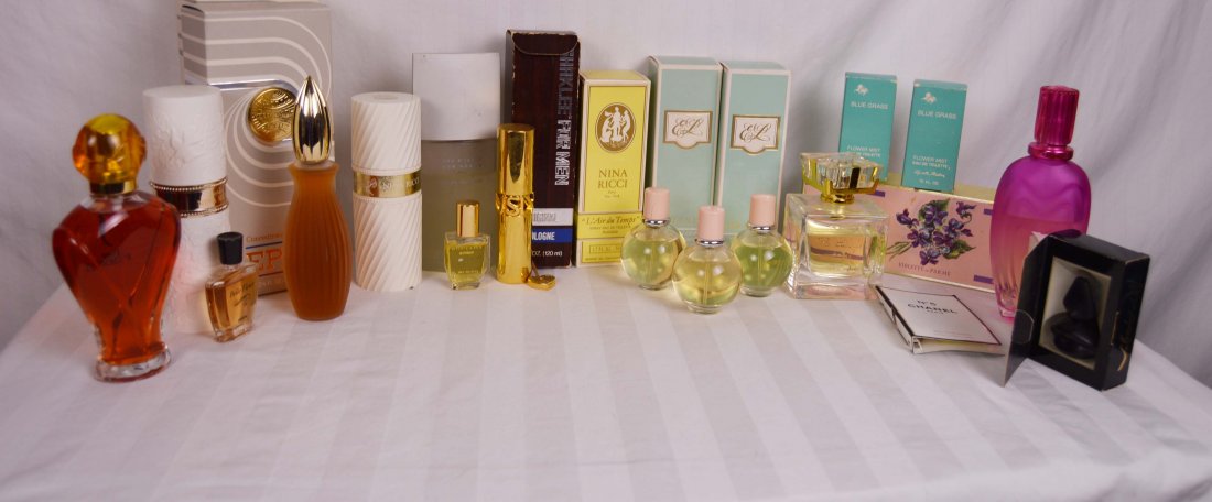 Large Lot of Perfume (1 of 4)