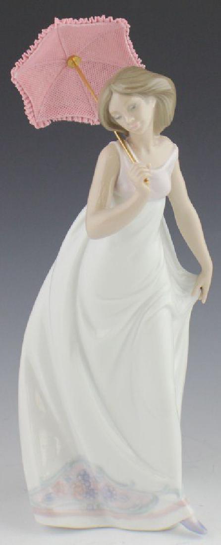 Lladro #7636 "Afternoon Promenade" Porcelain Figure (1 of 1)