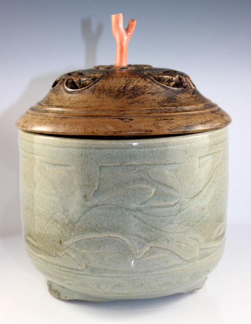 Southern Song Dynasty 1038-1227 Chinese Celadon Censer (1 of 4)