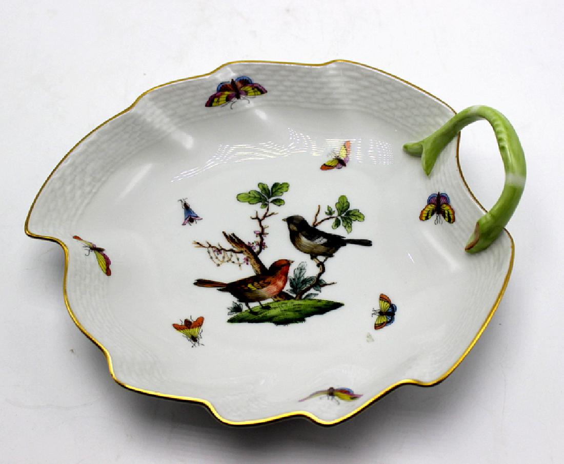 Herend "Rothschild" Leaf Dish (1 of 3)