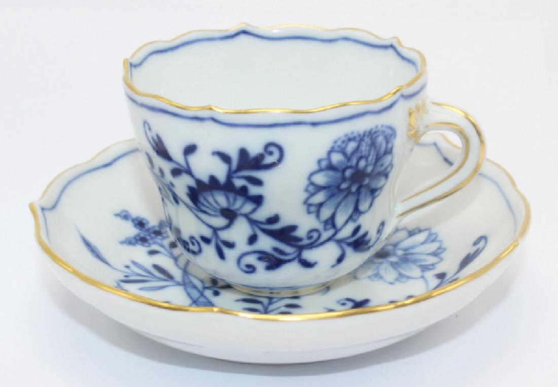 Meissen Blue Onion (6) Demitasse Cups & Saucers (1 of 2)