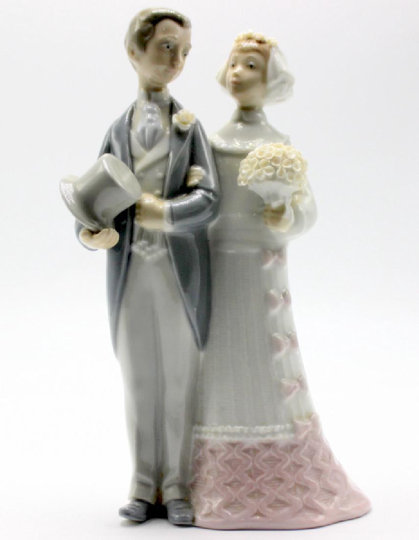 Lladro #4808 "Wedding" (1 of 1)