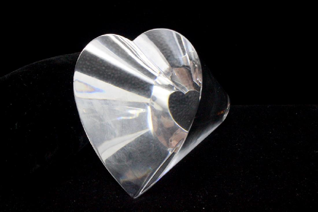 Steuben Crystal Paperweight "Heart Throb Love" (1 of 2)