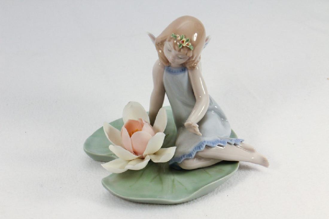 Lladro #6645 Lilly Pad Love: Lladro #6645 Lilly Pad Love. 5.5" h.