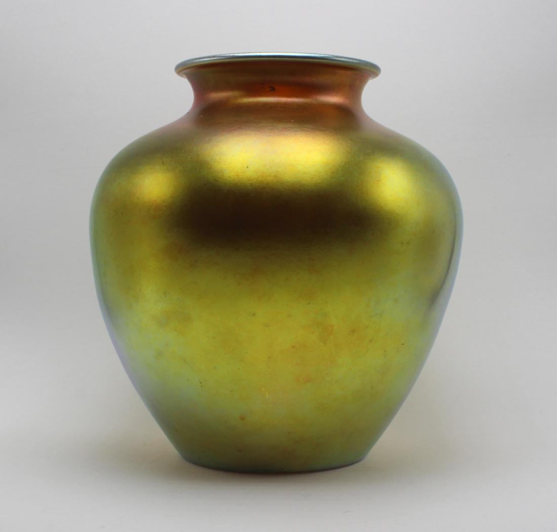 Steuben Aurene Vase (1 of 2)