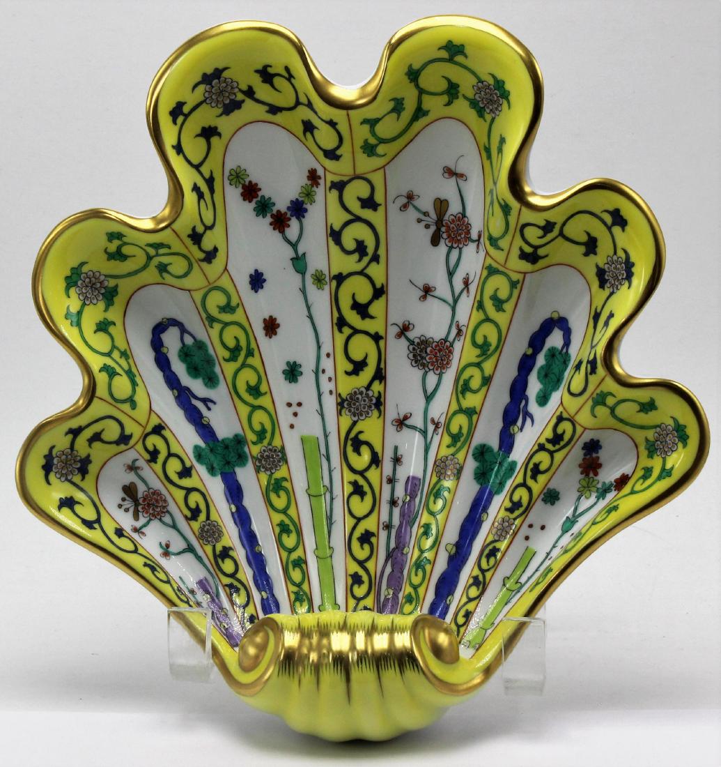 Herend Hungary Yellow Dynasty shell shaped dish. (1 of 3)