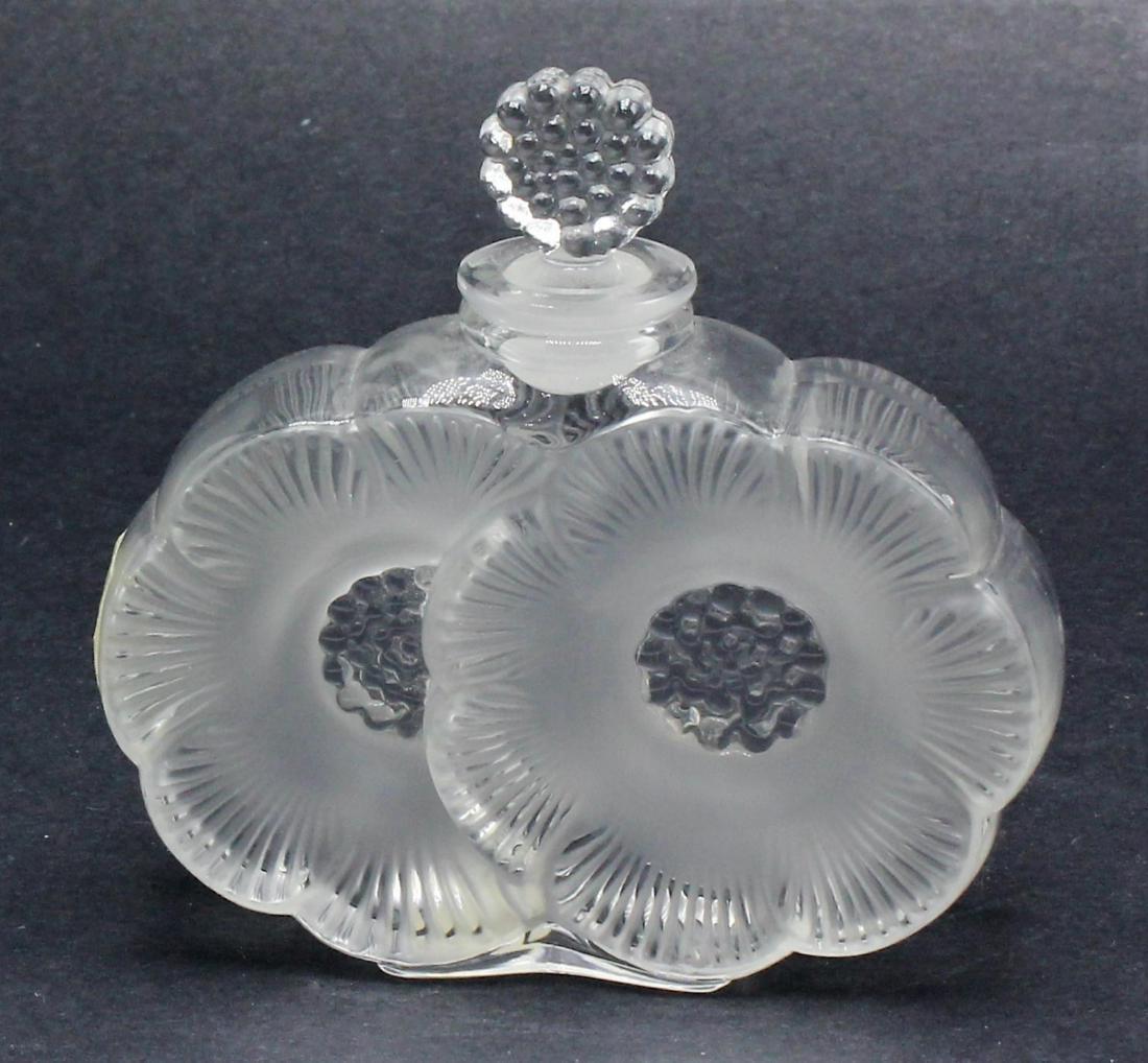 Lalique Double Anamone Perfume Bottle (1 of 4)
