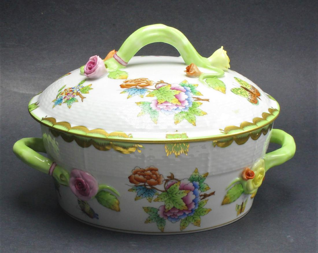 Herend Queen Victoria Porcelain Round Covered Vegetable (1 of 2)