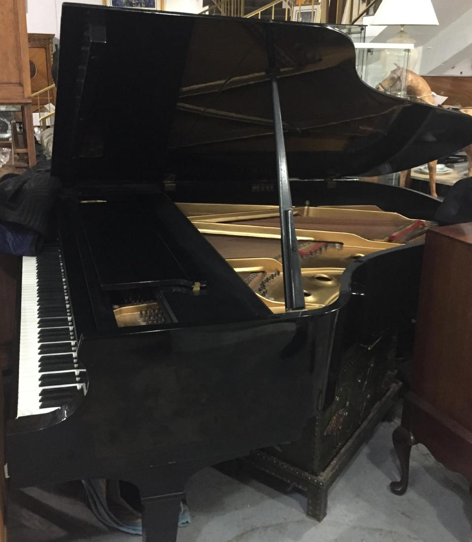 Baldwin Baby Grand Piano. Made in USA N. 238119 (1 of 9)