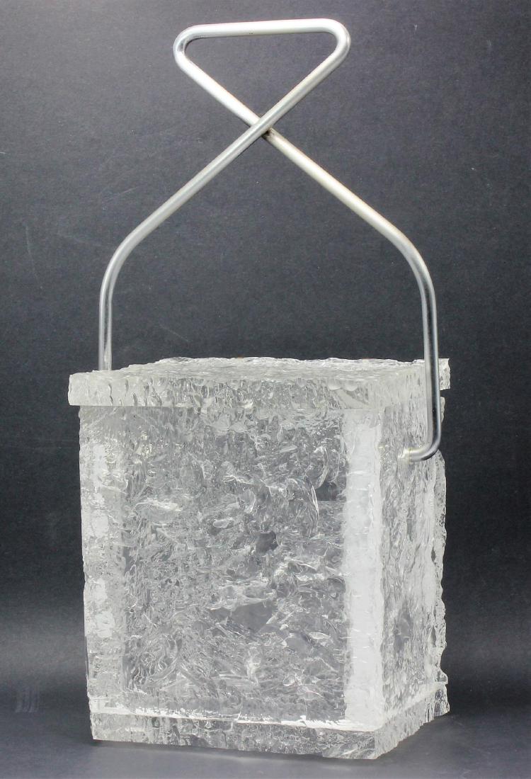 Mid Century Plexiglass Ice Bucket with Chrome Handle (1 of 3)