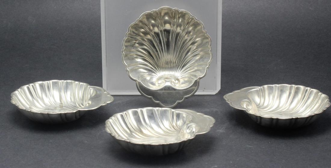 4 pcs GorHam Sterling Silver Shell Shaped Nut Dish (1 of 2)