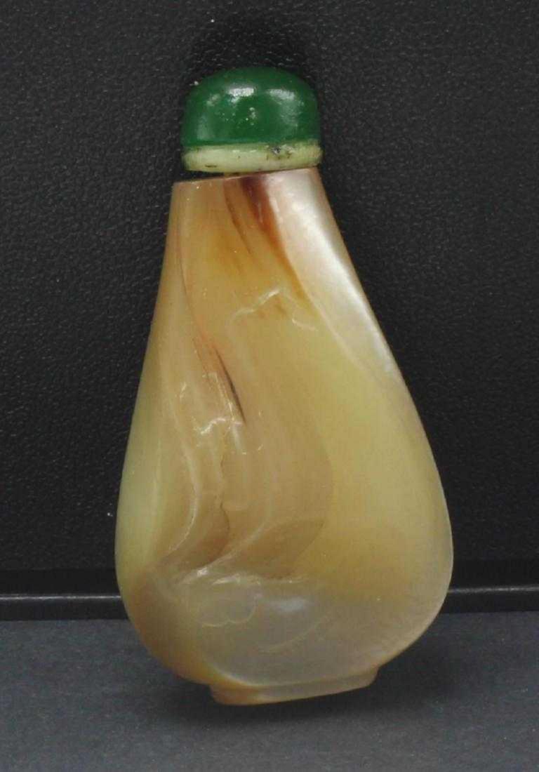 Antique Chinese agate hard stone snuff bottle jade top (1 of 2)