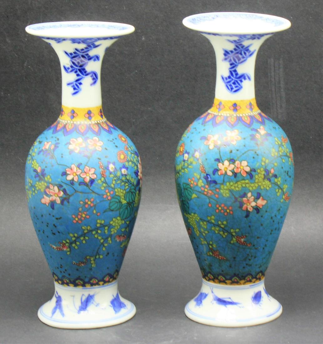 Pair Of Antique Chinese Porcelain Vases (1 of 7)