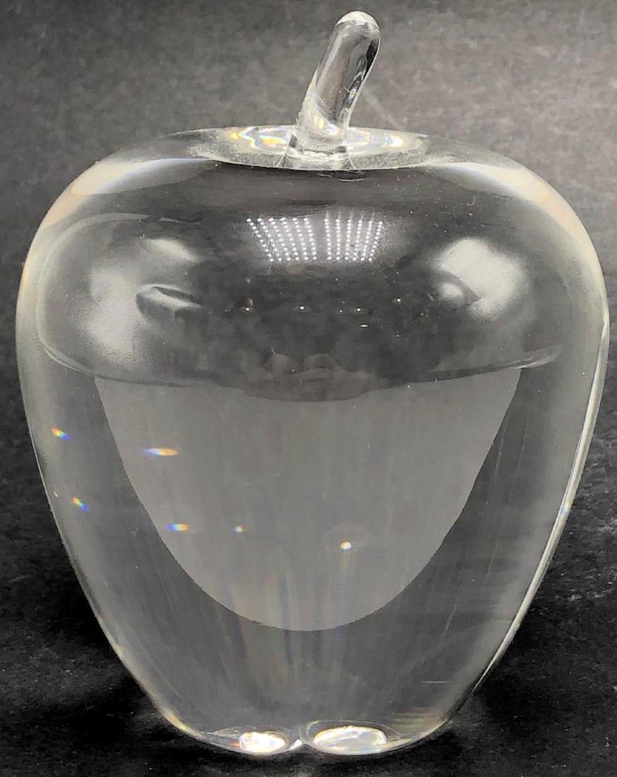 Stuben Clear Crystal Apple Paperweight (1 of 2)
