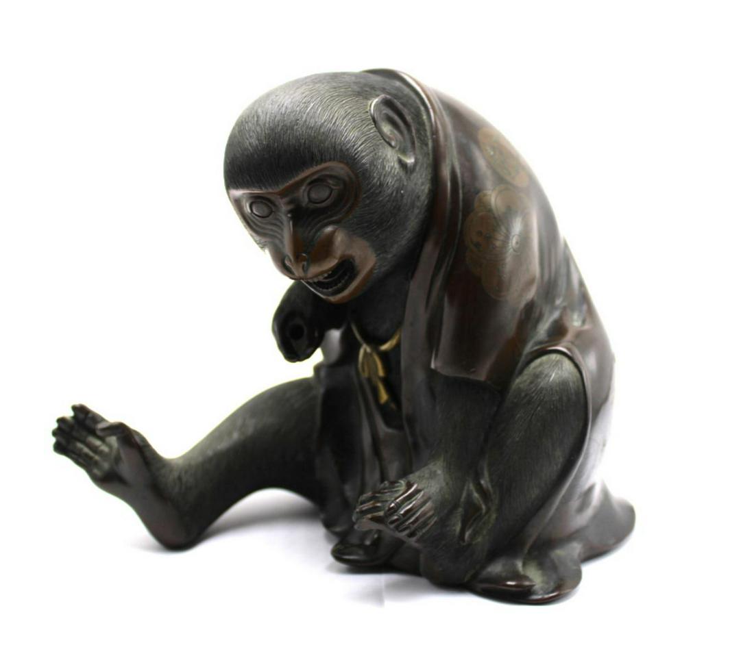 Japanese Meiji Period Bronze Monkey Sculpture: Japanese meiji period bronze monkey sculpture measures 6" high