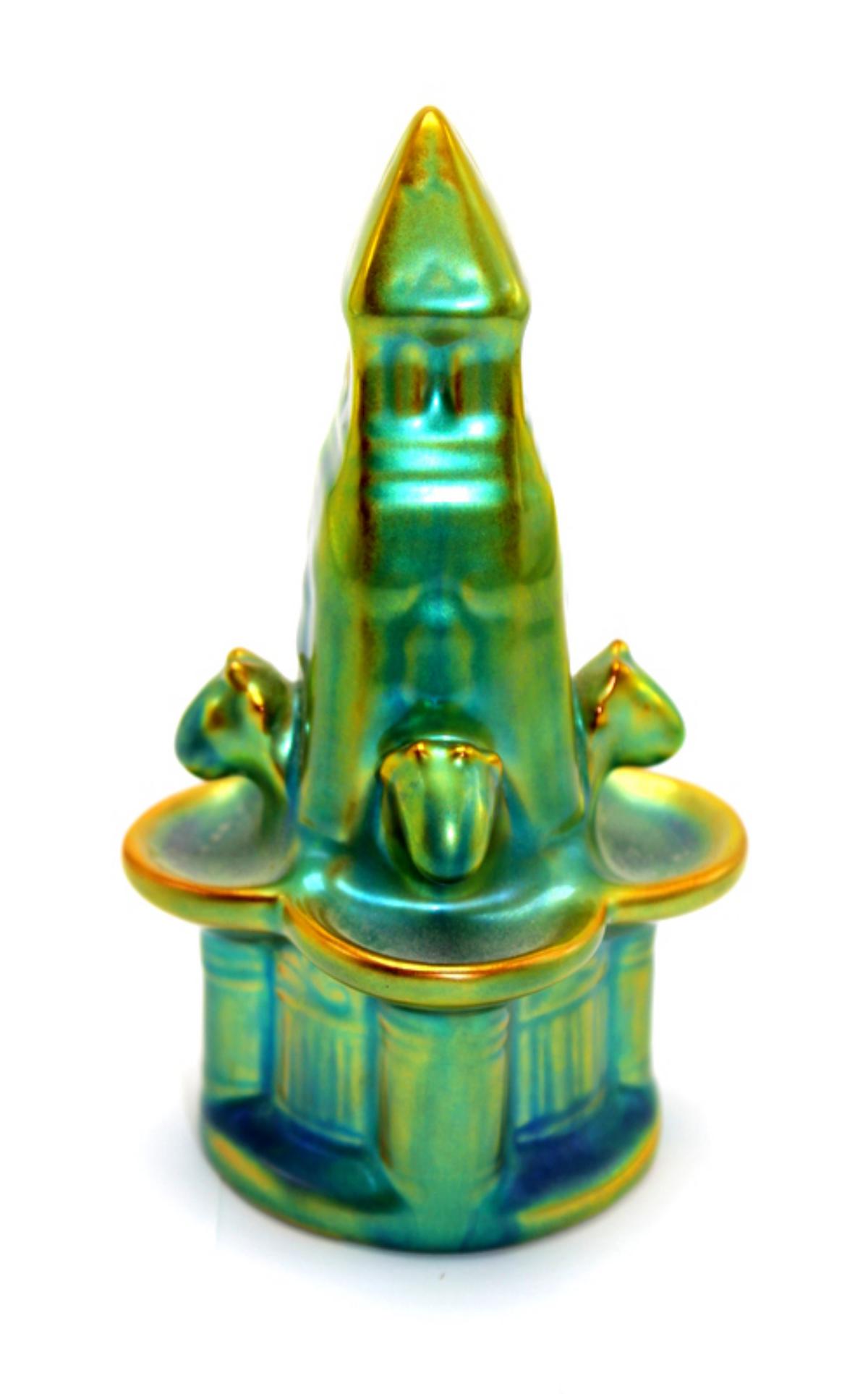 Zsolnay Eosin Green Iridescent Fountain: Zsolnay eosin green iridescent porcelain towe cow fountain measures 5 1/2" H