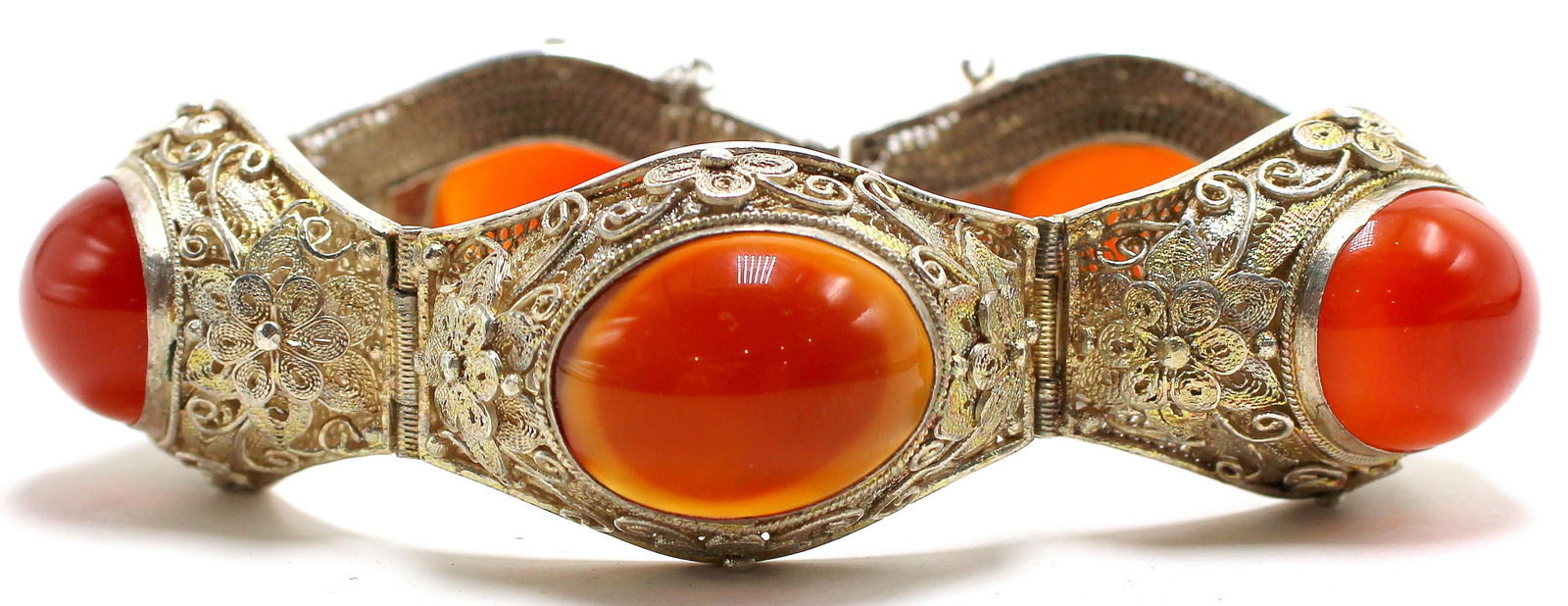 Sterling Silver Carnelian Cabochon Bracelet: Sterling Silver carnelian cabochon bracelet 20mm x 14mm carnelian measures 7" L