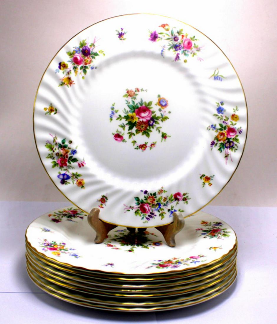 Minton Marlow Porcelain Dinner Plates of 8 Pcs: Minton Marlow porcelain dinner plates of 8 pcs measures 10 1/2"