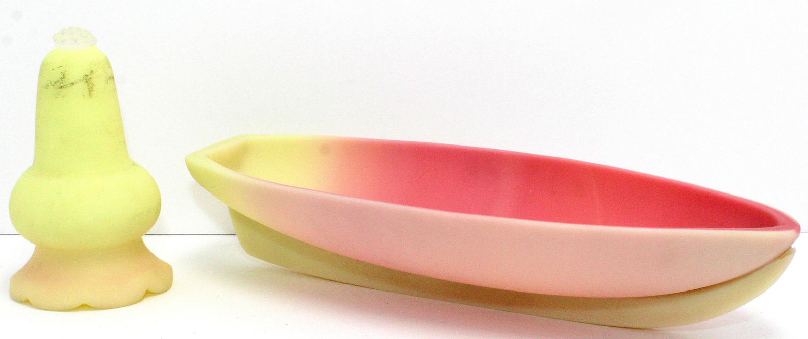 Two Thomas Webb Queen Burmese Glass: Two Thomas Webb Queen Burmese glass measures 3 1/2" H x 7 3/8" L