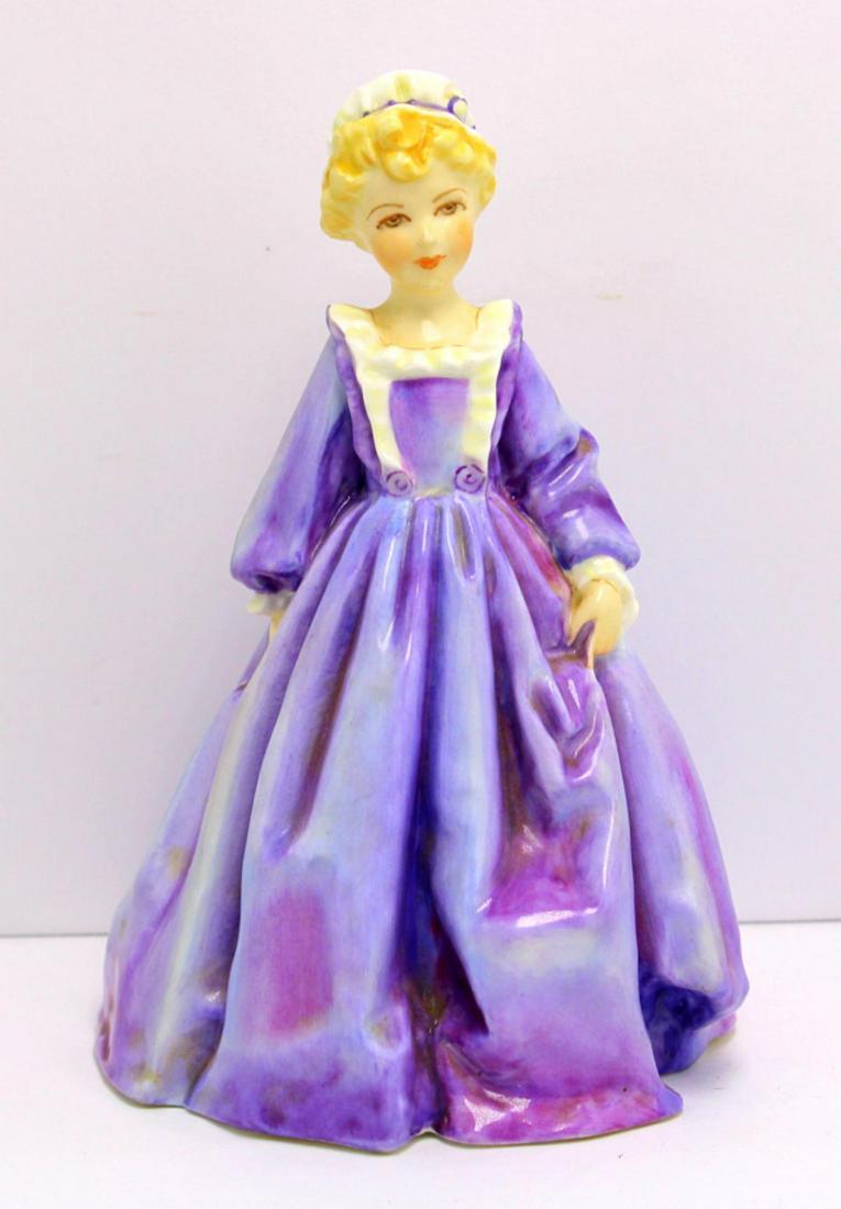 Royal Worcester Grandmother's Dress Porcelain Figure: Royal Worcester grandmother's dress porcelain figure measures 6"