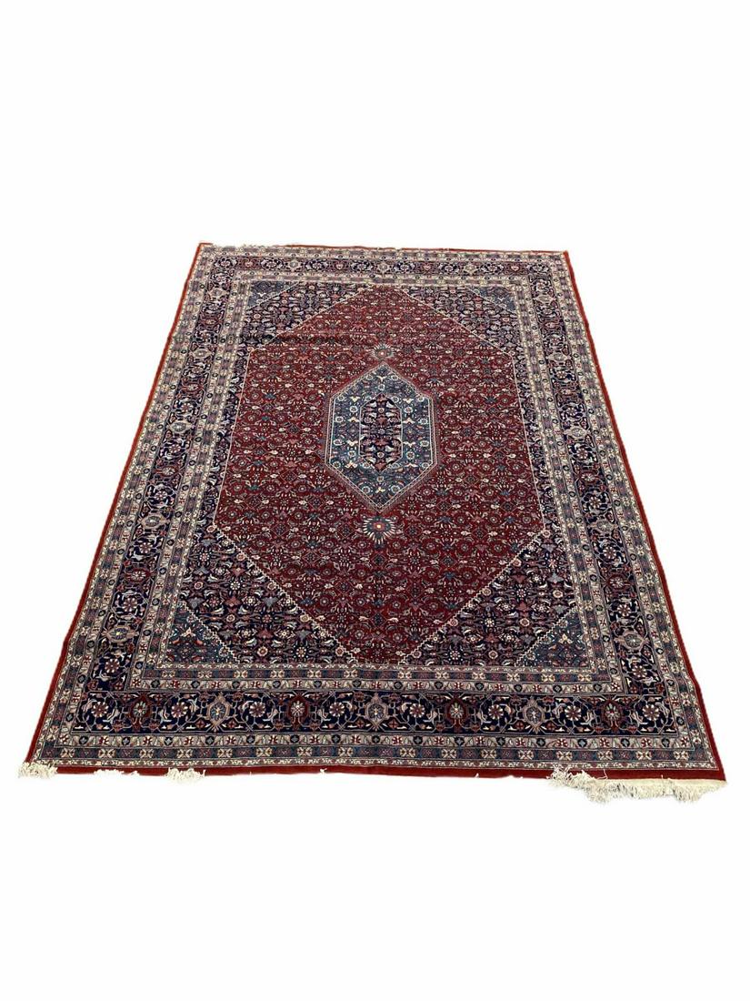 Persian Hand Made 100% Wool Oriental Rug: Persian Hand Made 100% Wool Oriental Rug with Beautiful Decorative Design Throughout measures 150" x 107"
