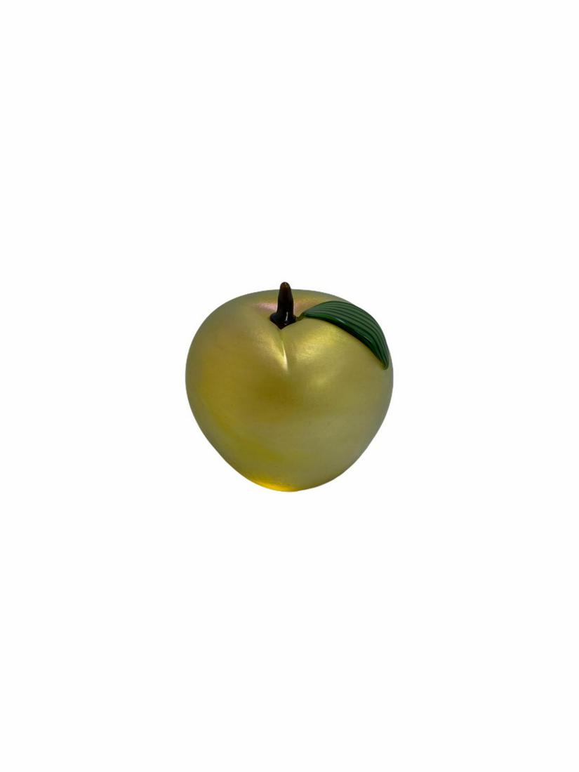 Orient and Flume Art Glass Apple Paperweight: Orient and Flume Art Glass Apple Paperweight measures Height: 3 1/4"