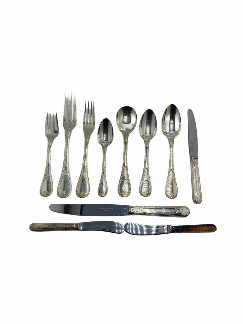 117 Pcs Cardeilhac Brianne Christolfe 925 Sterling: 117 Pcs Cardeilhac Brianne Christolfe 925 Sterling Silver Flatware Set includes 12 luncheon spoons, 12 dinner spoons, 12 dinner forks, 12 luncheon forks, 12 salad forks, 12 dinner knives, 12 luncheon