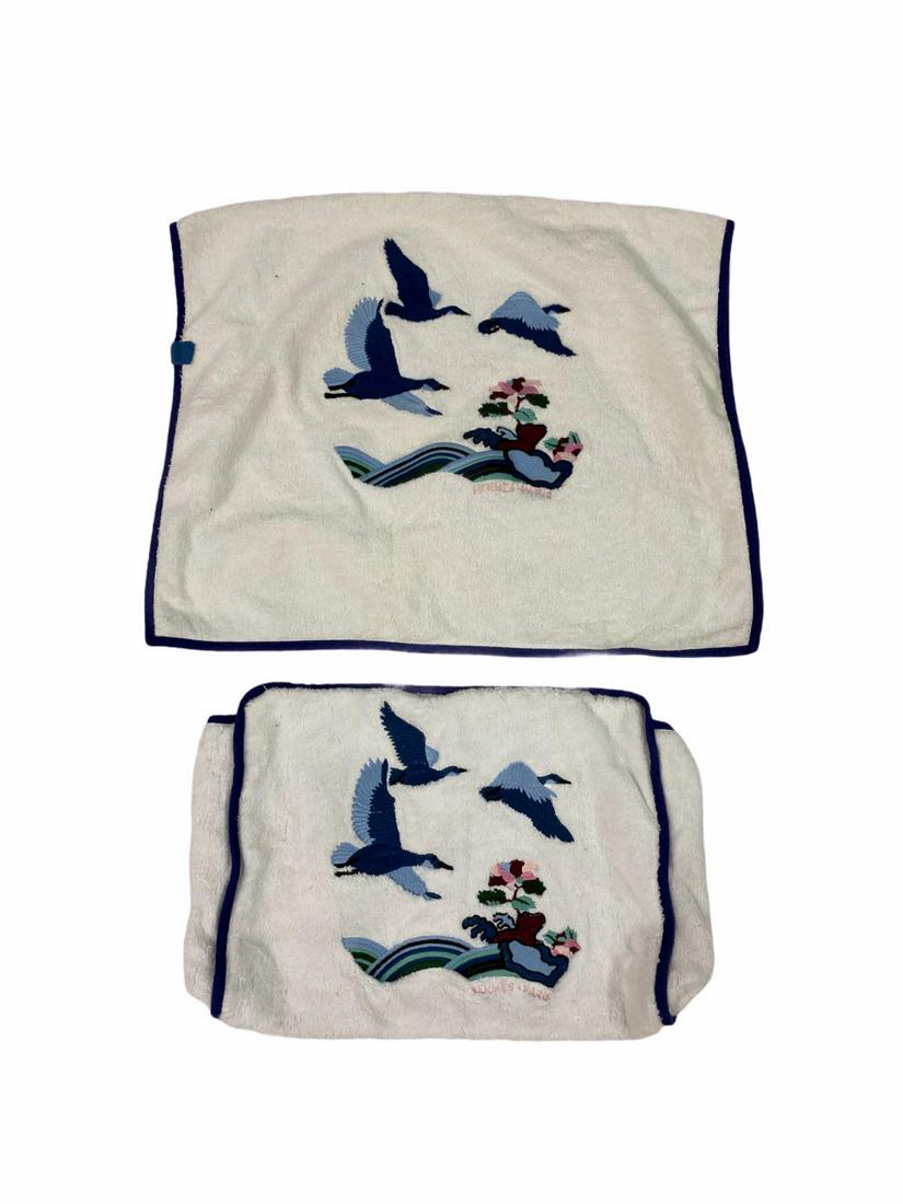 Vintage Hermes Terry Cloth Towel with Bird Motif and: Vintage Hermes Terry Cloth Towel with Bird Motif and Matching Storage Bag