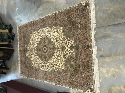Persian Silk Rug with Flower Decorated: Persian Silk Rug with Flower Decorated measures 9' 5" x 6' 1"