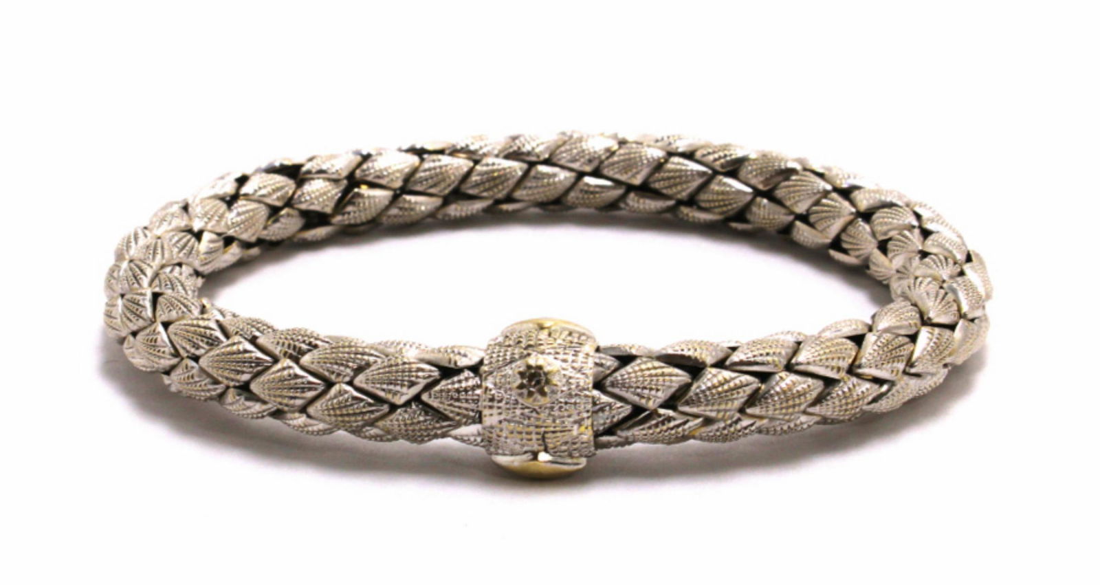 Chimento 18kt WG and 0.02ct Diamond Weave Bracelet: Chimento 18kt WG and 0.02ct Diamond Weave Bracelet measures 8 1/2" 23.3dwt/36.08g