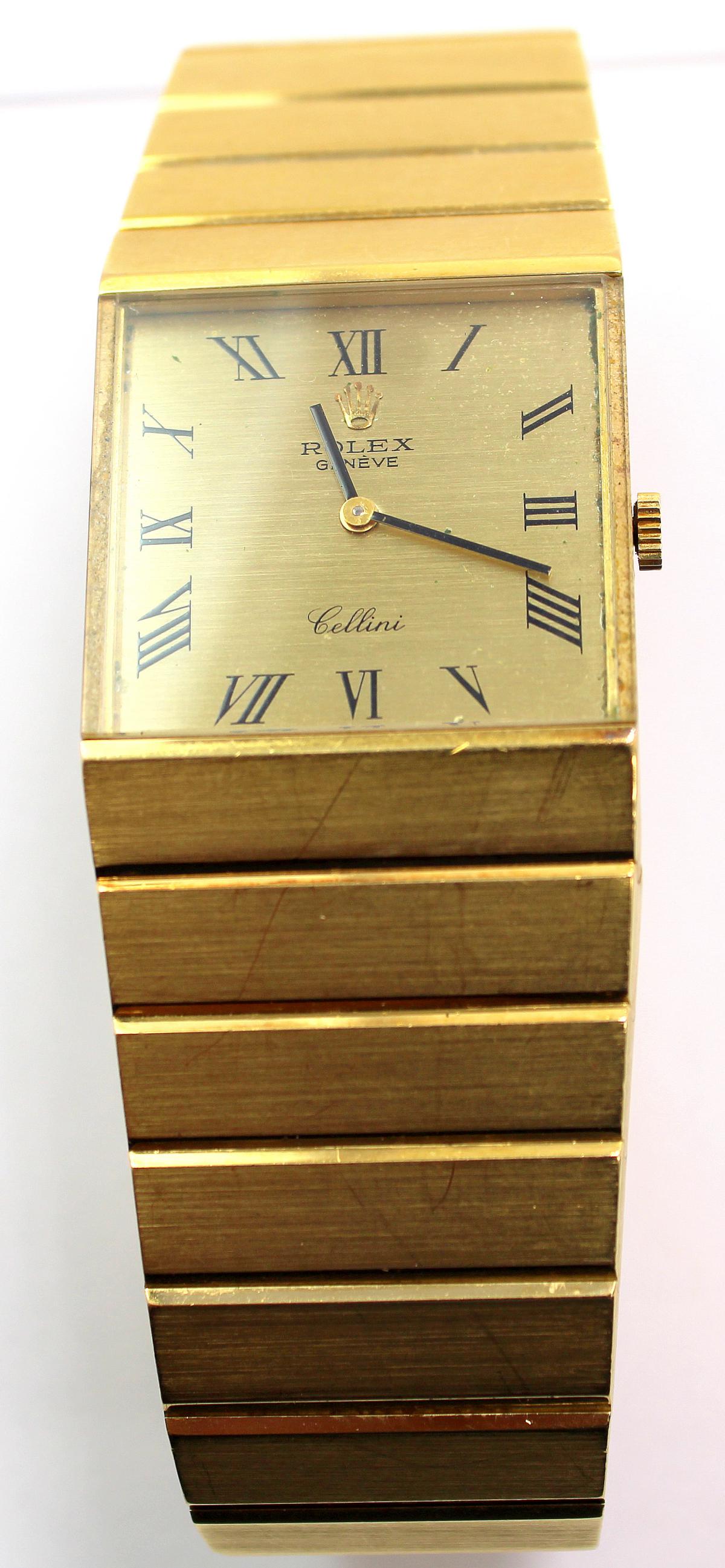 Rare 18kt YG King Midas Wristwatch Designed by Gerald: Rare 18kt YG King Midas Wristwatch Designed by Gerald Genta Ref 4316 measures 7" Circa 1976 141.0g Serial # 4.339.958 reference 4316