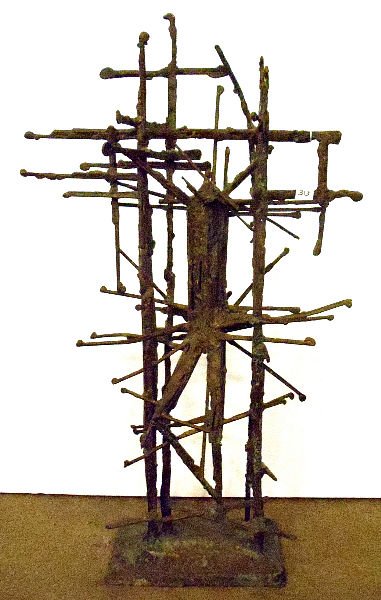 LESLIE THORNTON METAL SCULPTURE: Leslie Thornton Metal Sculpture, English Sculptor Born 1925. Height 37 1/2" x 20 5/8" x 10". SHIPPING & REQUIRED INSURANCE WITHIN THE CONTINENTAL U.S., FLORIDA TOLL FREE # 1800-356-3637. FOR INTERNATI