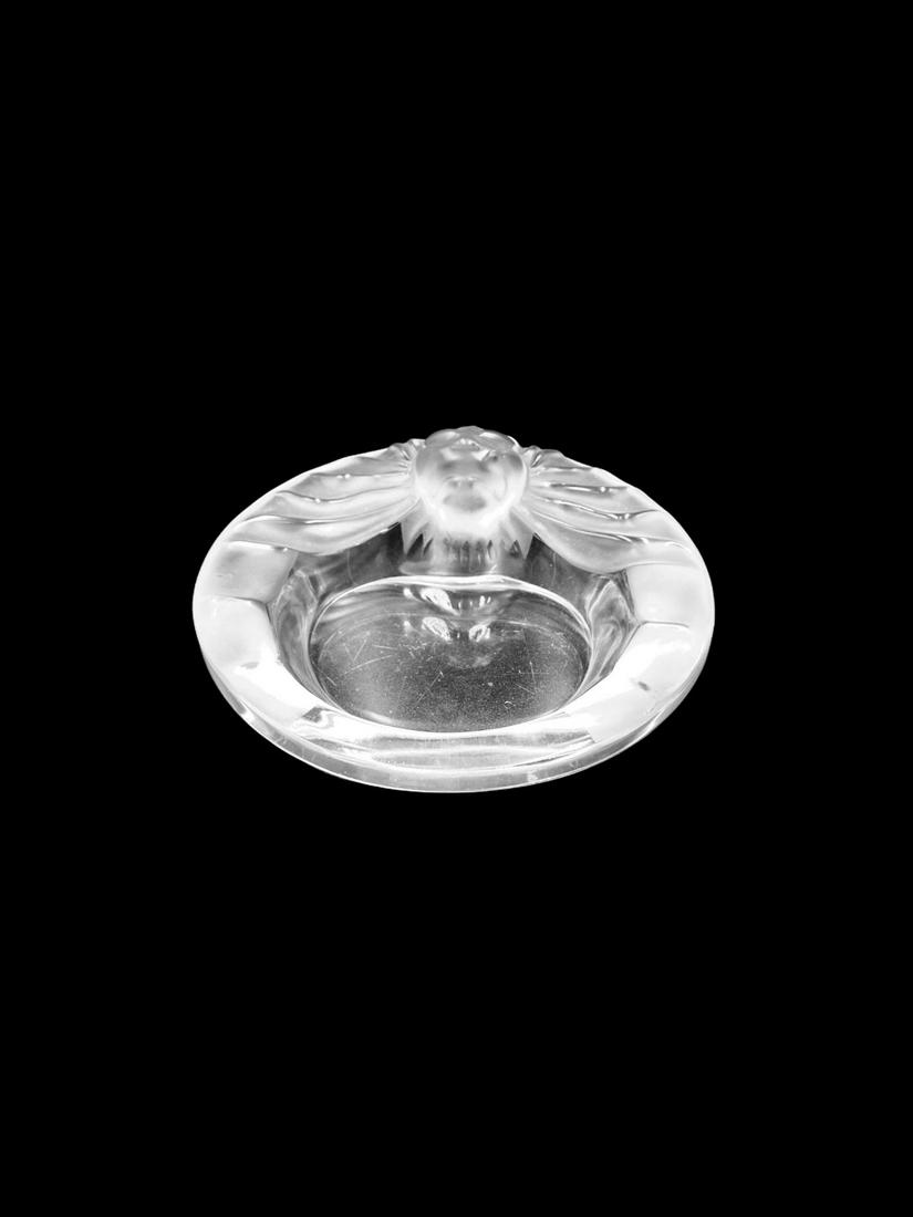 Lalique France Crystal Lion Head Ashtray Dish: Lalique France Crystal Lion Head Ashtray Dish measures DIA: 5 3/4"