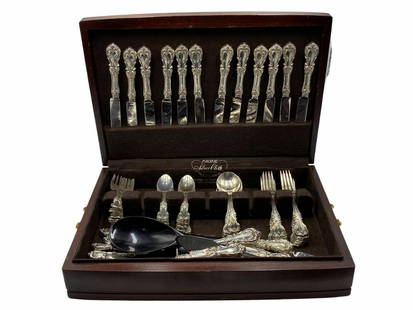 Reed & Barton Burgundy Sterling Silver Flatware Set of 89 Pcs: Reed & Barton Burgundy Sterling Silver Flatware Set of 89 Pcs includes 12 dinner knives, 12 dinner forks, 12 soup spoons, 24 teaspoons, 12 salad forks, 12 spreaders, 1 pie server, 2 salad set and