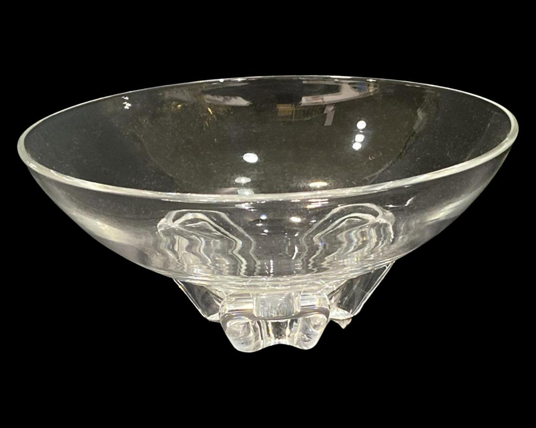 Steuben Clear Glass Bowl: Steuben Clear Glass Bowl measures H: 4" x DIA: 7 1/2"
