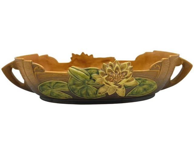 Roseville Pottery Water Lily Centerpiece Bowl Dec 04, 2022 Bruce