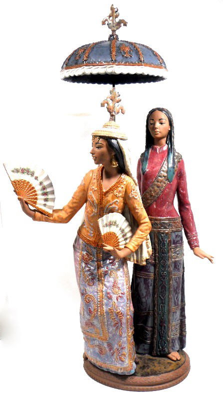 Lladro Porcelain Figure "Philippine Folklore": Lladro porcelain figure "Philippine Folklore" No. 3522, issued 1981, Retired 1995. limited edition, artist signed, Height 26.25" BV $3600. Shipping within the continental US is $45 plus Required insur