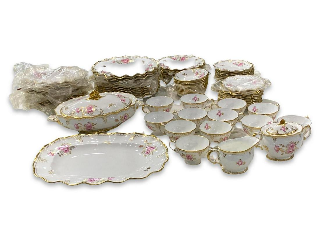 Royal Crown Derby Royal Pinxton Rose Bone China Set of 84 Pcs: Royal Crown Derby Royal Pinxton Rose Bone China Set of 84 Pcs includes 12 dinner plates, 10 salad plates, 12 soup bowls, 11 saucers, 12 cups, 12 bread plates, 12 fruit dessert bowls, 1 vegetable cover