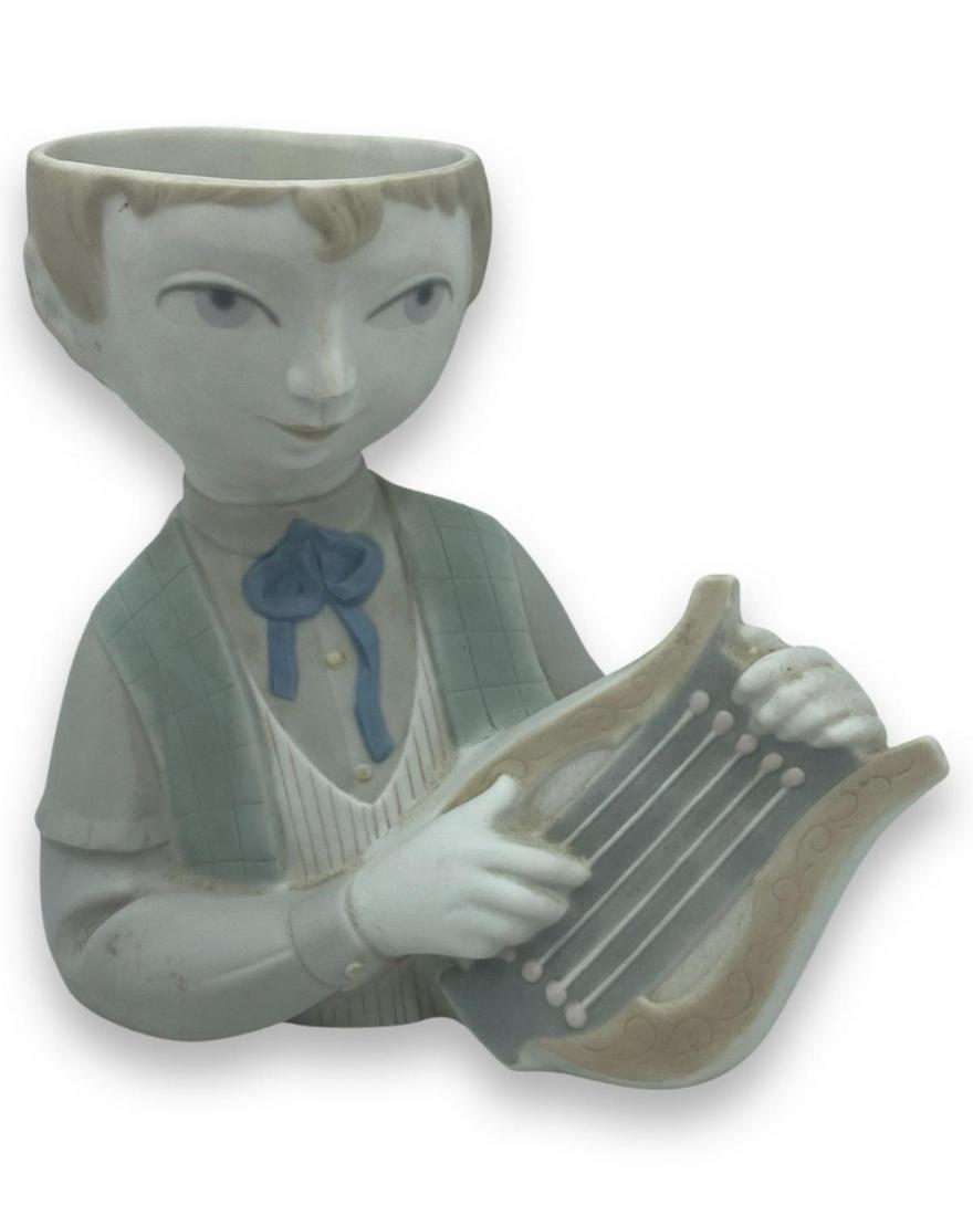Lladro Porcelain Figure Boy with Lyre (1 of 2)